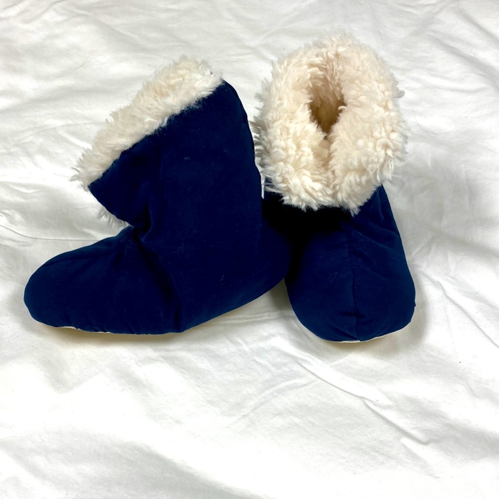 Pottery Barn kids barely worn kids slippers